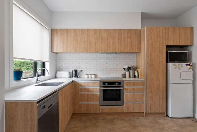 4/23 Middleton Road Johnsonville_2