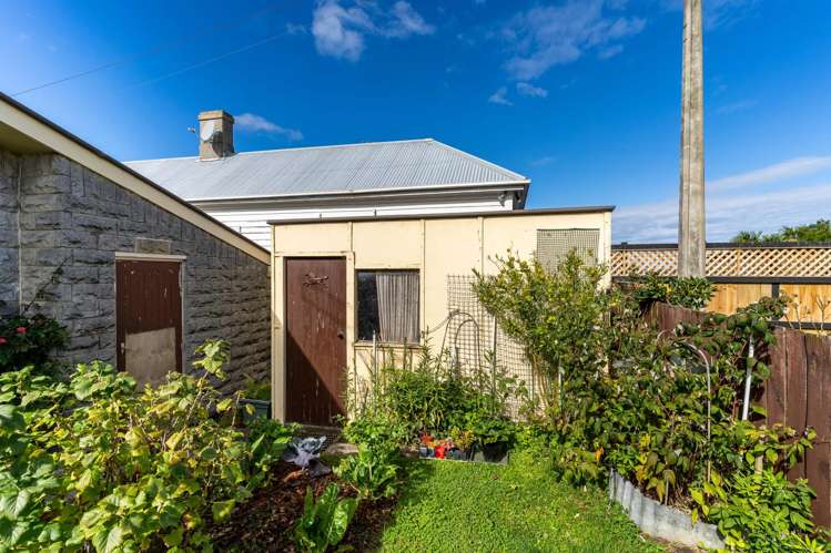 15B Baker Street Caversham_24