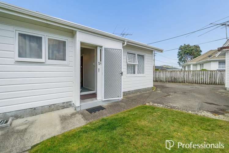 5/1079 High Street Taita_22