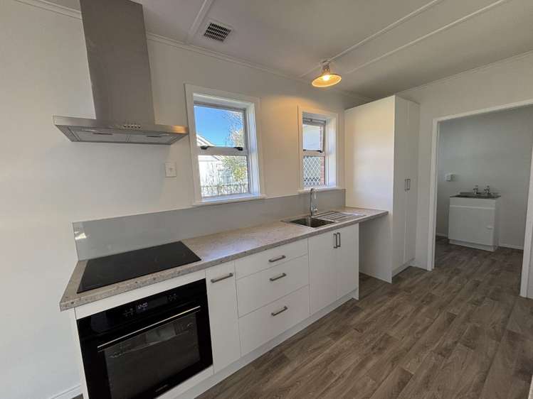 8 Gillespie Street 1353_1