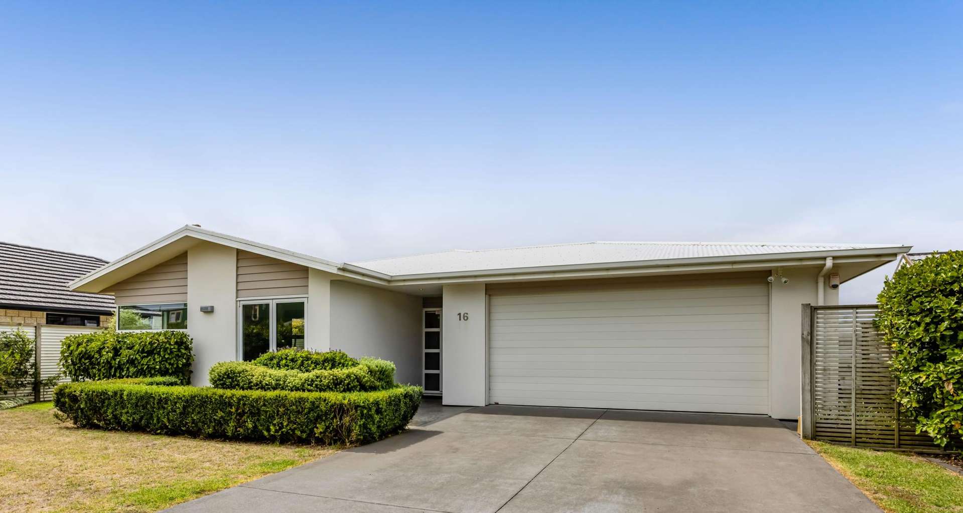 16 Egmont Street Patea_0