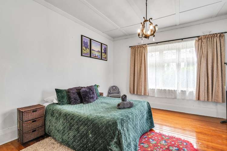 54 Earnslaw Street Avenal_19