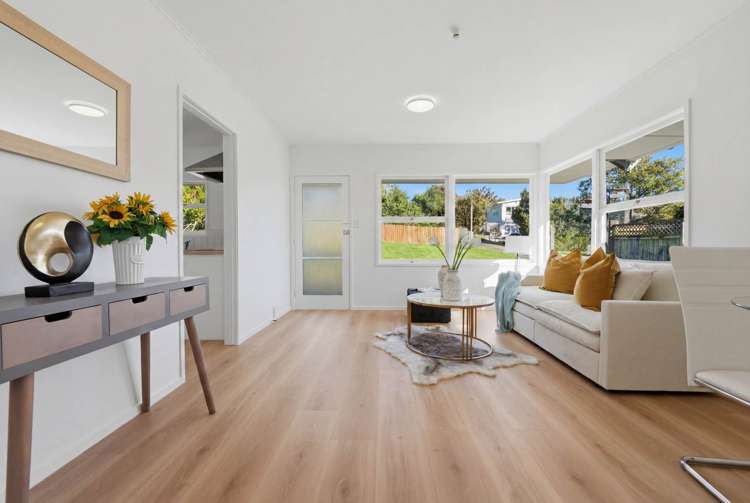 2/5 Eban Avenue Hillcrest_8