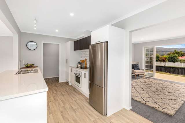 8 Wise Street Wainuiomata_3