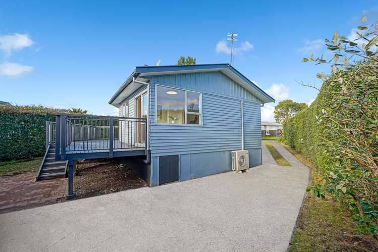 85 Riverpark Crescent Henderson_17