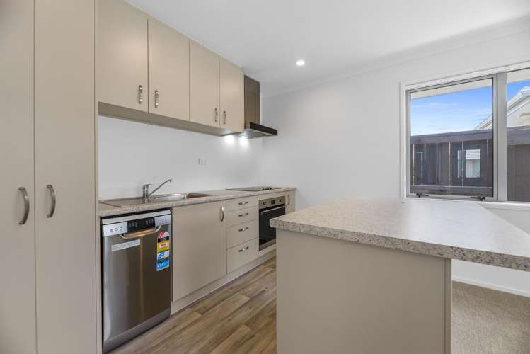 14 Lance Way (Dunes Lifestyle Village) Papamoa_6