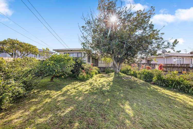 15 Tindall Crescent Otara_3