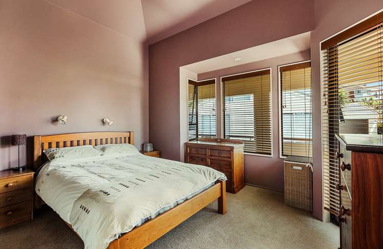 20 Signallers Grove Strathmore Park_13