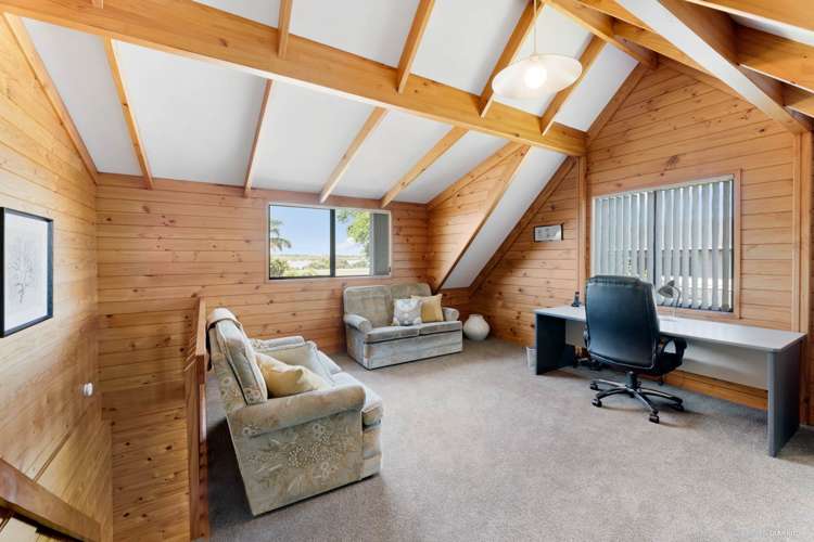 4 Sunningdale Street Wattle Downs_9