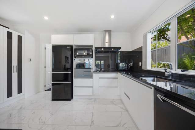 8B Lupetti Rise West Harbour_4