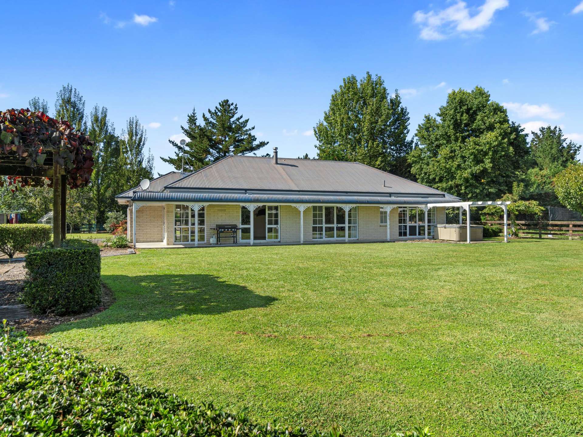 10 Oakshott Road Ngahinapouri_0