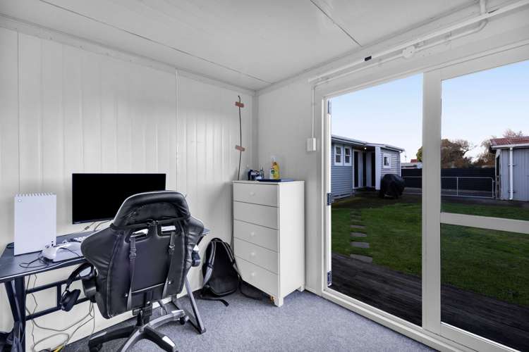 16 Riemenschneider Street Manaia_20