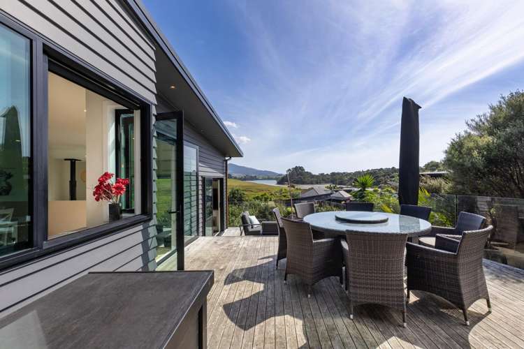 36 Robertson Street Raglan_5
