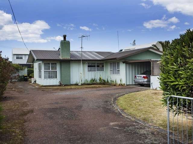 410 Ocean Road Whangamata_4