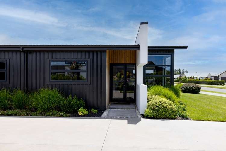 17 Mike Smith Drive Cambridge_1