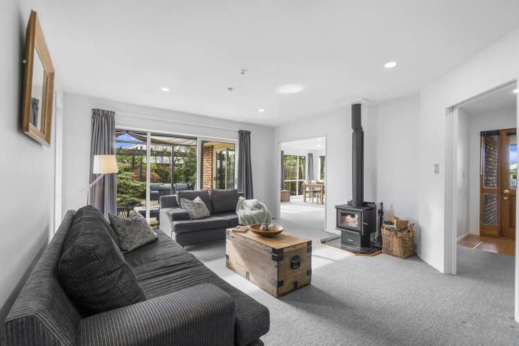 4 Paget Drive Woodend_8