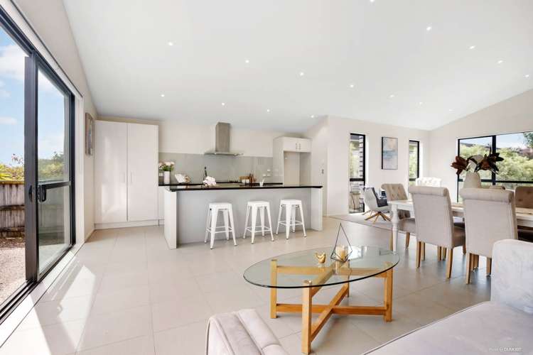 32 Leburn Crescent Flat Bush_5