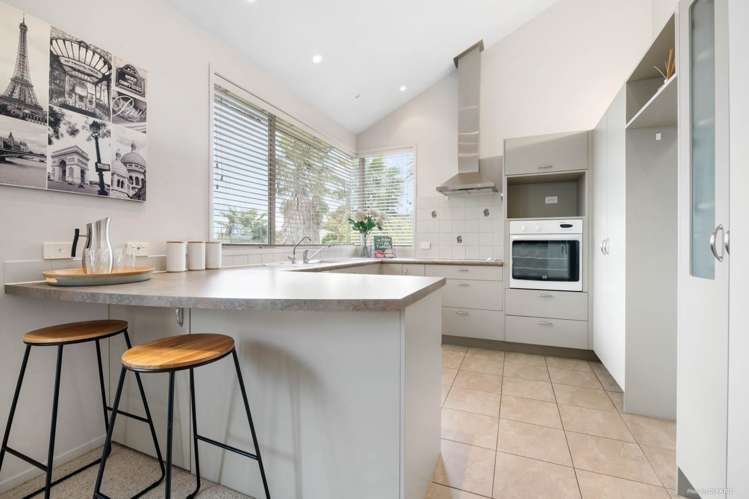 12 Jelas Road Red Beach_4