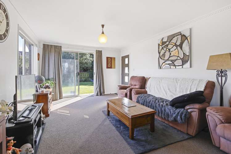 1/20 De Bloge Place Burwood_4