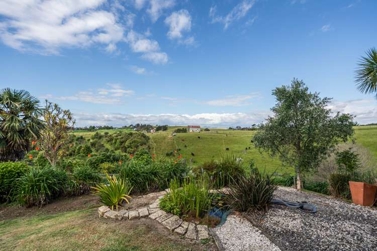 1 Lorenzen Bay Road Raglan_37