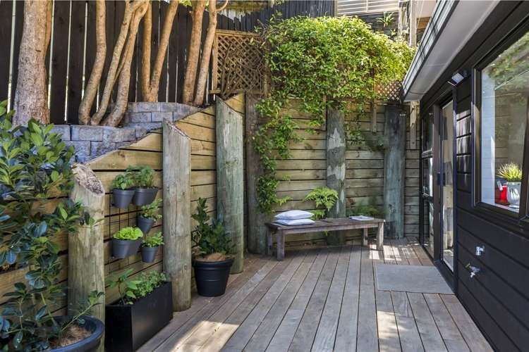 84a Bassett Road Remuera_15