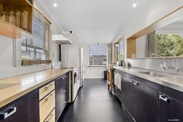 87 Te Wharepouri Street Berhampore_4