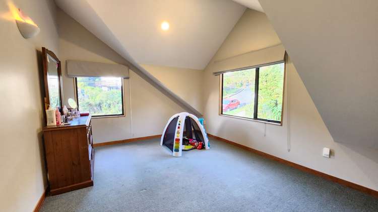 1/8 Swainson Street Naenae_11