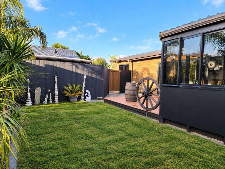 11a Mace Terrace Oakura_18