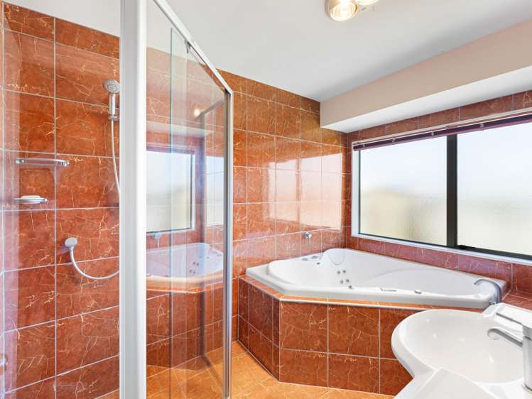 9 Trossach Place Wattle Downs_15