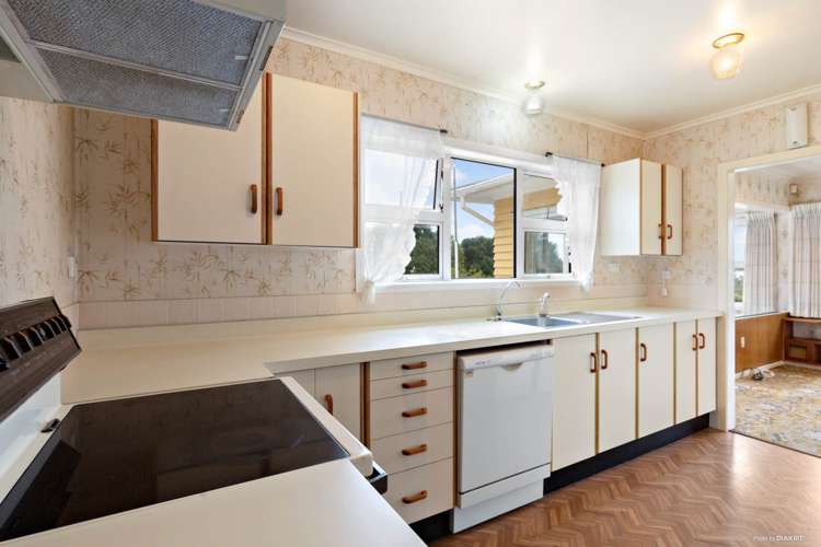 31 Sunrise Avenue Murrays Bay_14