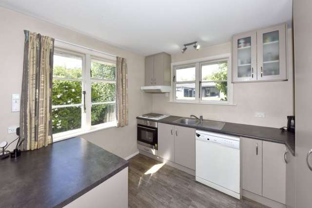 15A Defoe Place Waltham_1