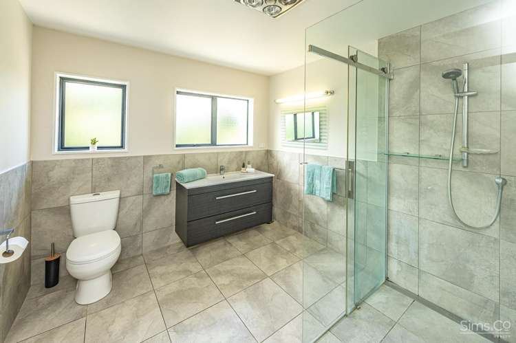 29 Longbeach Drive Castlecliff_18