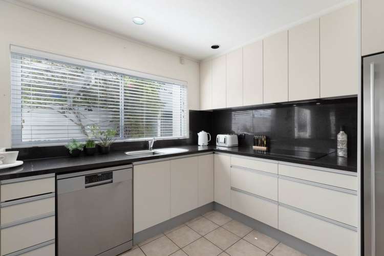 1/475 Point Chevalier Road Point Chevalier_4