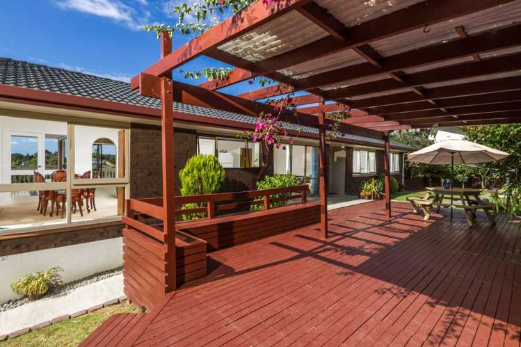 29 Jellicoe Road Murrays Bay_17