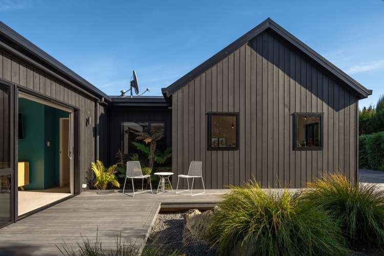 13b Richardson Avenue Burleigh_25