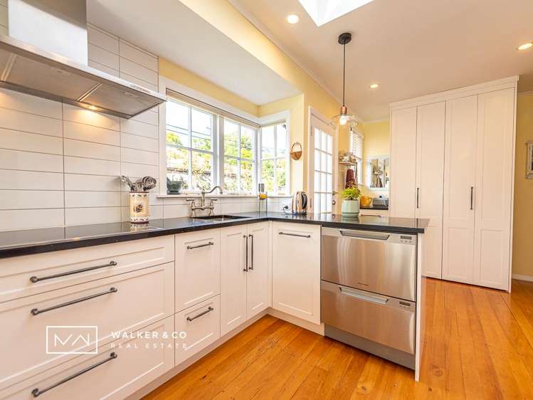 1161 Fergusson Drive Clouston Park_10