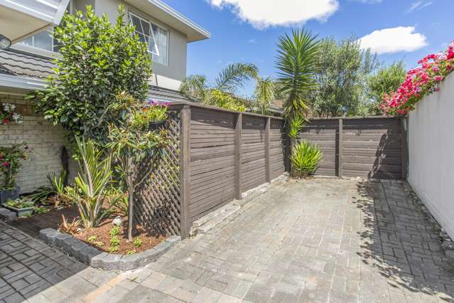 1 Padfield Place Sunnyhills_3