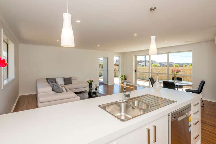 9 Mahia Lane Waikanae_5