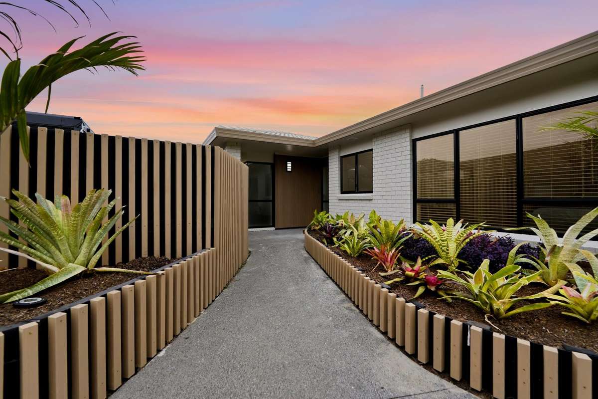 95 RUSSLEY DRIVE_0