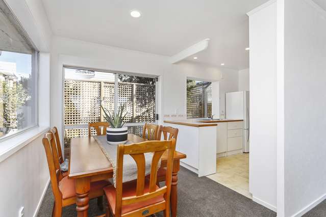 2/252 Onewa Road Birkenhead_4