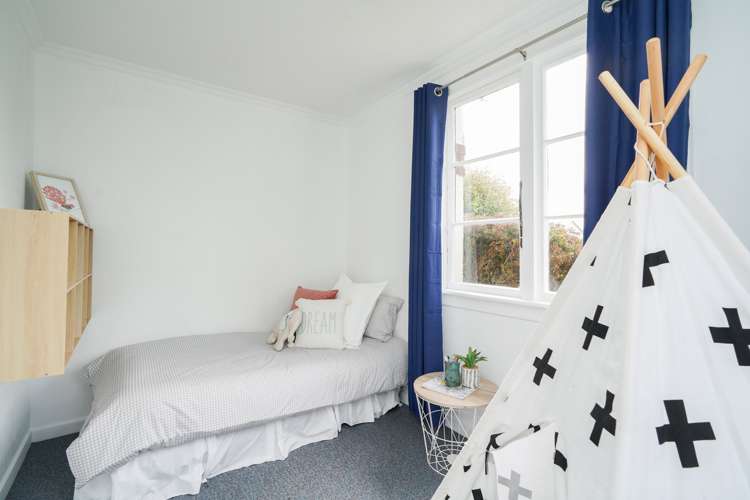 9 Avenal Street Avenal_14