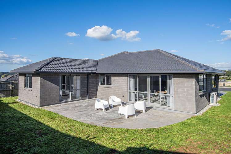 18 Maui Place Kamo_12