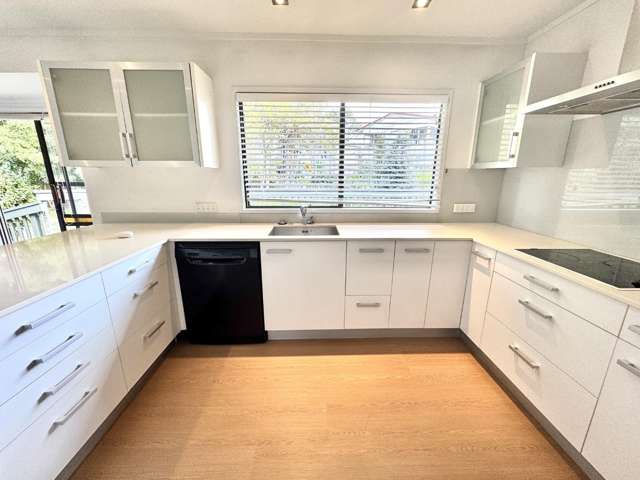 60 Porritt Ave 10872_3