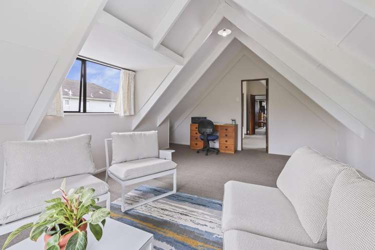 68 Lake Terrace Road Burwood_20