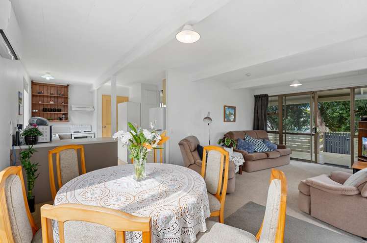 5 Oratia Street Waikanae Beach_5