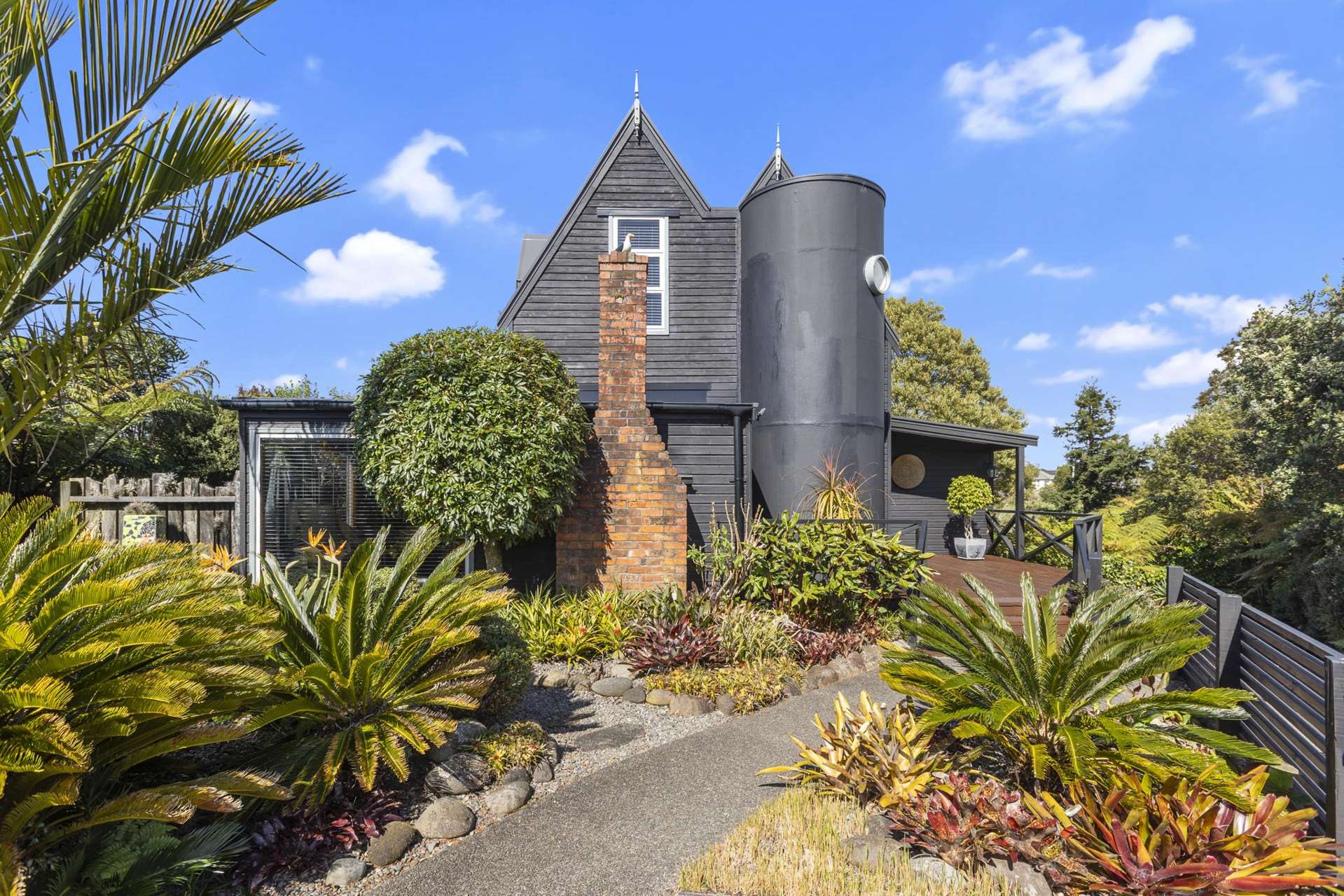 26 Mayfair Place Westown_0