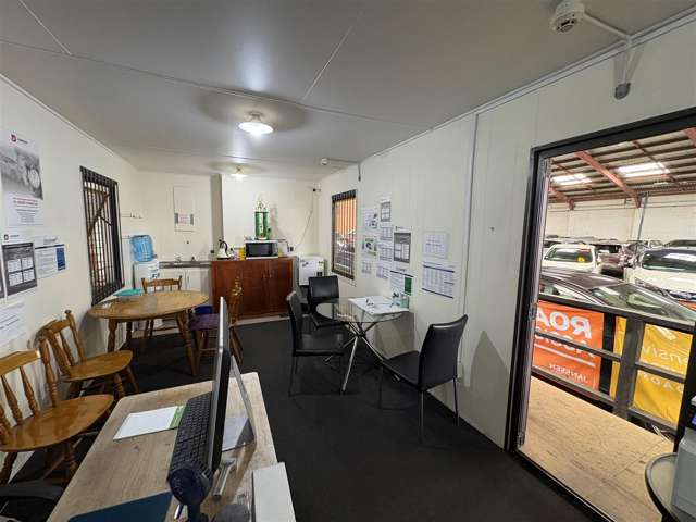 174-176 Neilson Street Onehunga_4