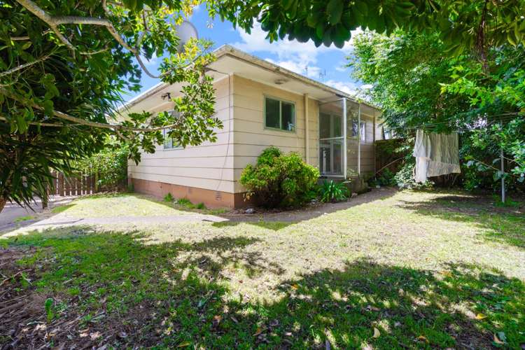 1/20 Challen Close Conifer Grove_13