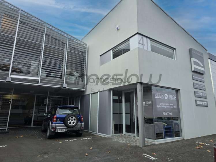 Ground Floor/41 Taharoto Road Takapuna_2
