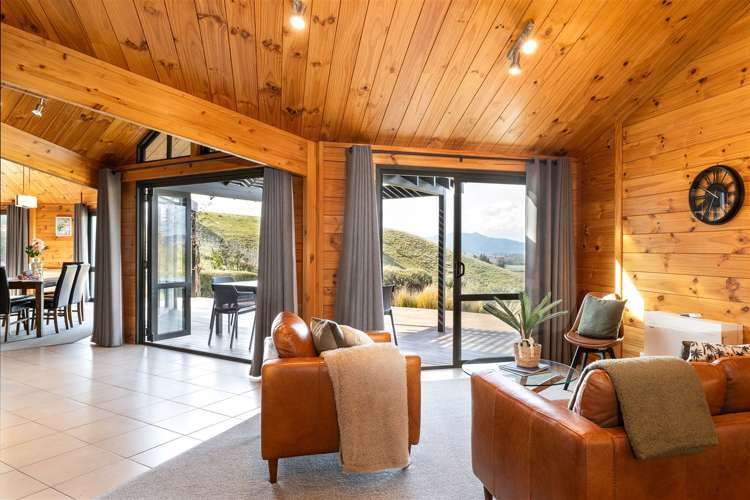 93 Windhawk Rise Hawkesbury_16